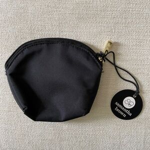 Samantha Brown Small Travel Pouch